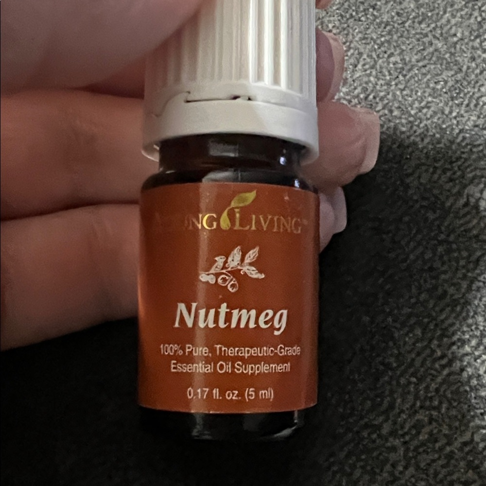 Young Living Nutmeg Essential Oil